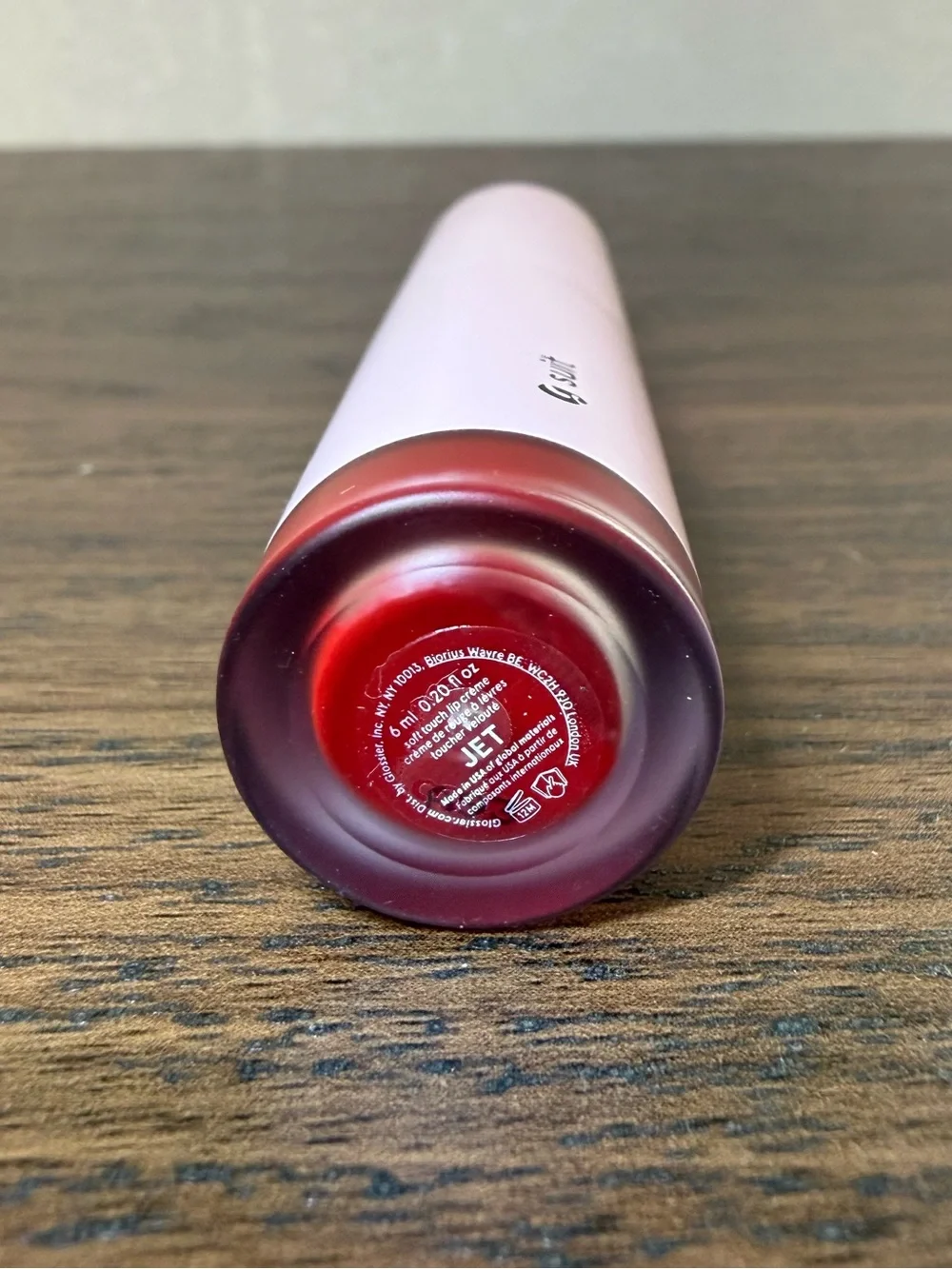 Glossier G Suit Soft Touch lip Crème in shade Jet 6ML